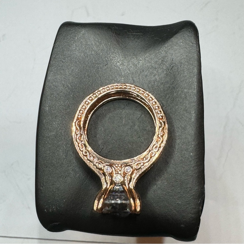 NWT Rose Gold Solitaire Band - Picture 13 of 16